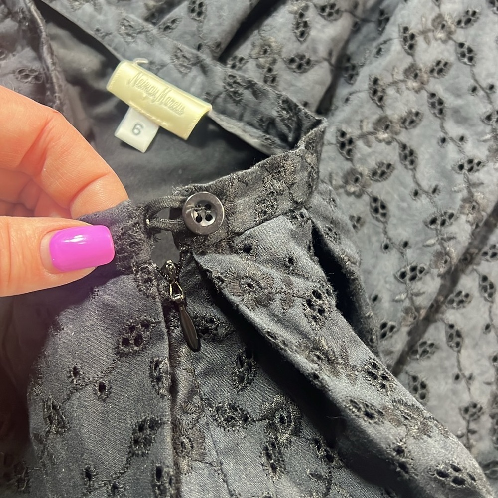 Neiman Marcus skirt size 6 - Picture 7 of 10